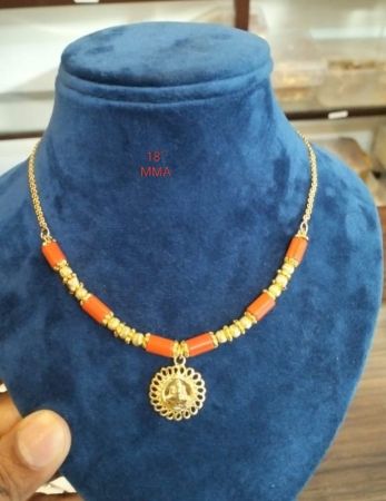 Short Havala necklace